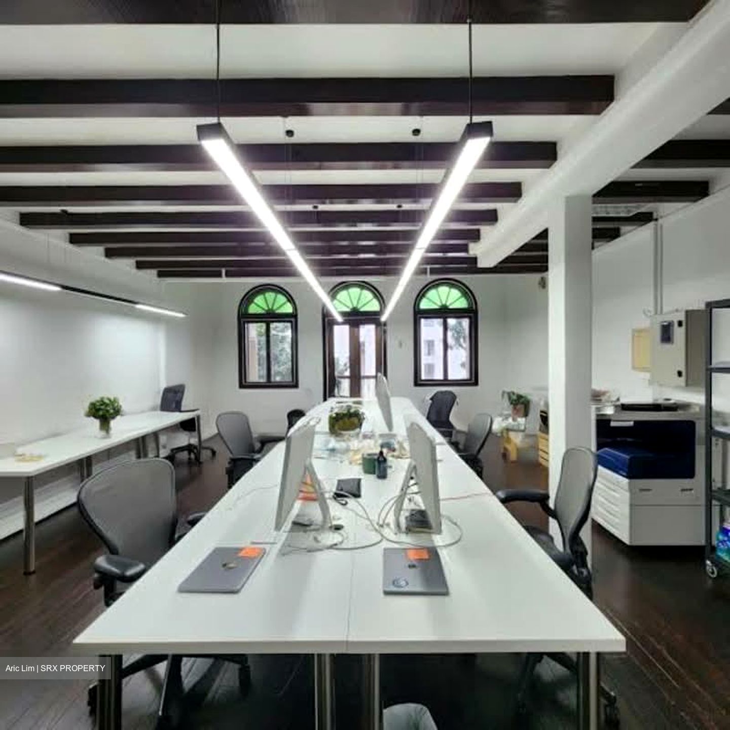Jalan Besar (D8), Office #604874321
